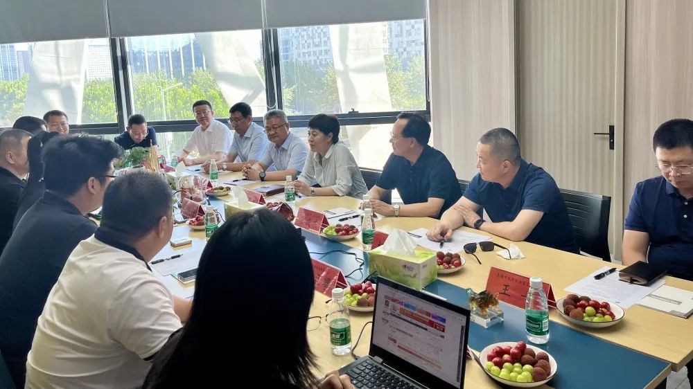 倍頭條 | 烏海市市委副書記、市長崔景英一行蒞臨倍杰特參觀指導(dǎo)